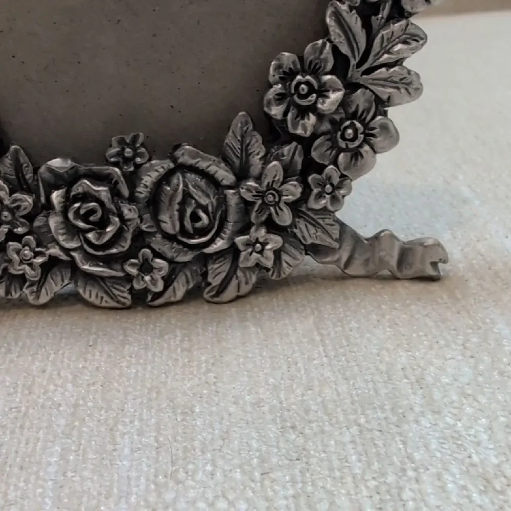 Vintage Floral Pewter Metal Picture Photo Frame